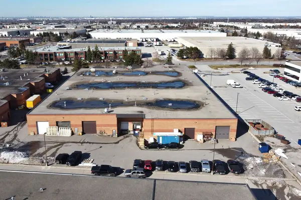 633 Edgeley BLVD #2, Vaughan, ON L4K 4H6