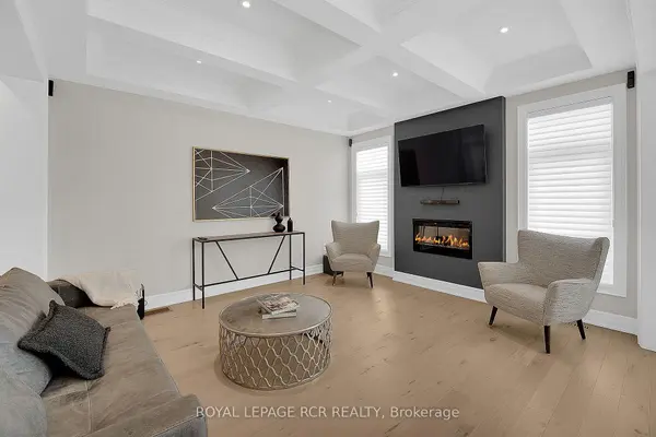 32 Tatton CT, King, ON L7B 0C3