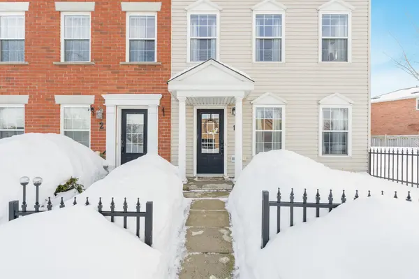 91 Coughlin RD #1, Barrie, ON L4N 0L6