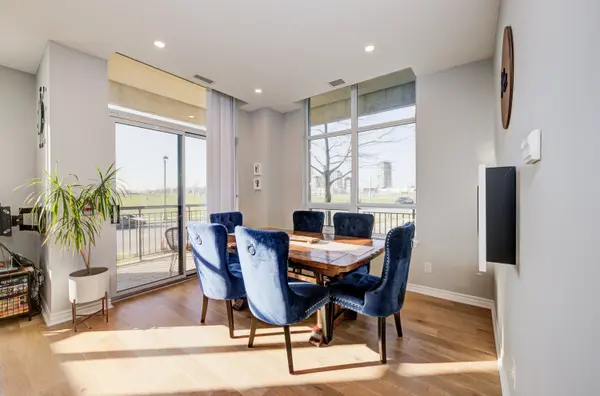 2379 Central Park DR #101, Oakville, ON L6H 0E3