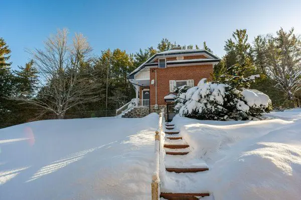 421 Hayes Line, Cavan Monaghan, ON K0L 2W0