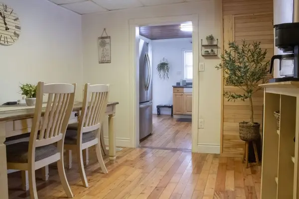 69 Bridge ST, Addington Highlands, ON K0H 1L0