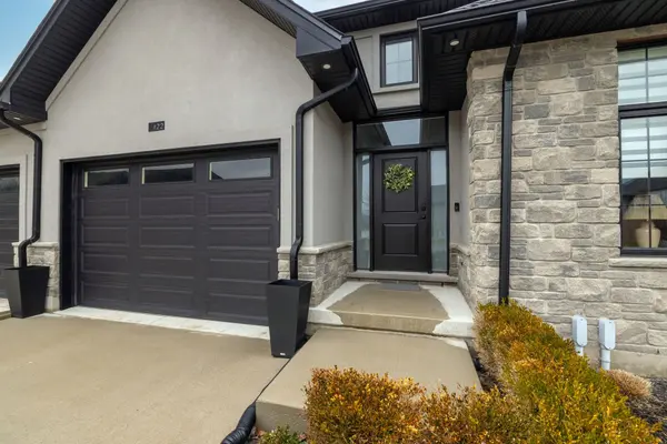 9861 GLENDON DR #122, Middlesex Centre, ON N0L 1R0