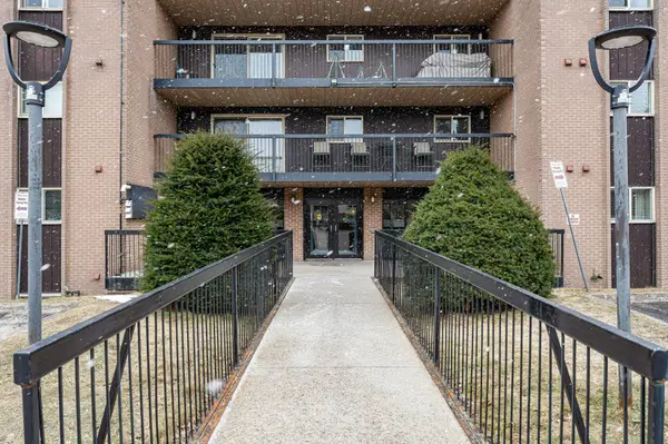 610 William ST S #301, Gananoque, ON K7G 3A4