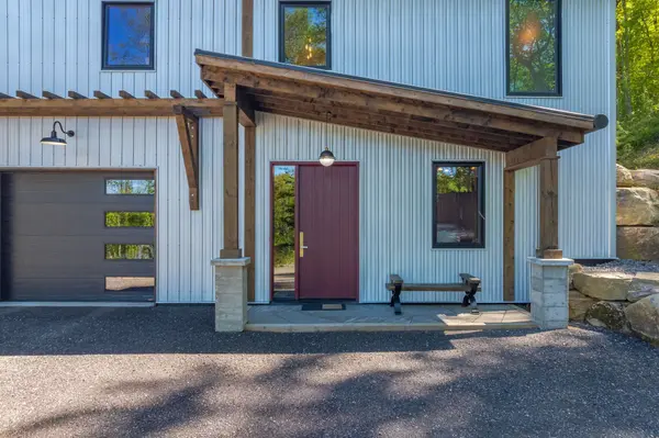 25 Natures WAY, Huntsville, ON P1H 0B4