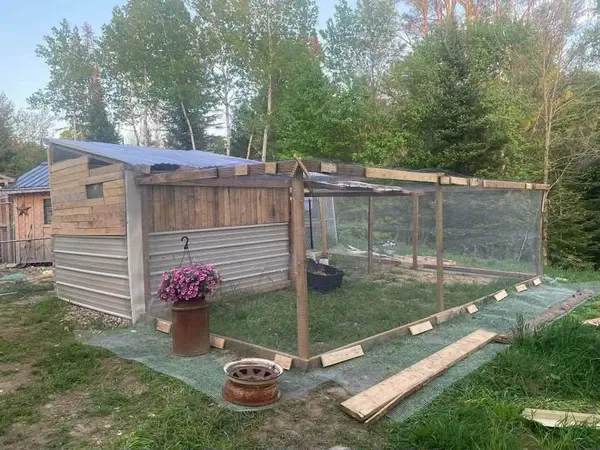 682 Donald ST, Papineau-cameron, ON P0H 1V0