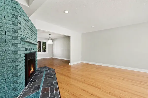 1071 Aldea AVE, Billings Bridge - Riverside Park And Area, ON K1H 8B8