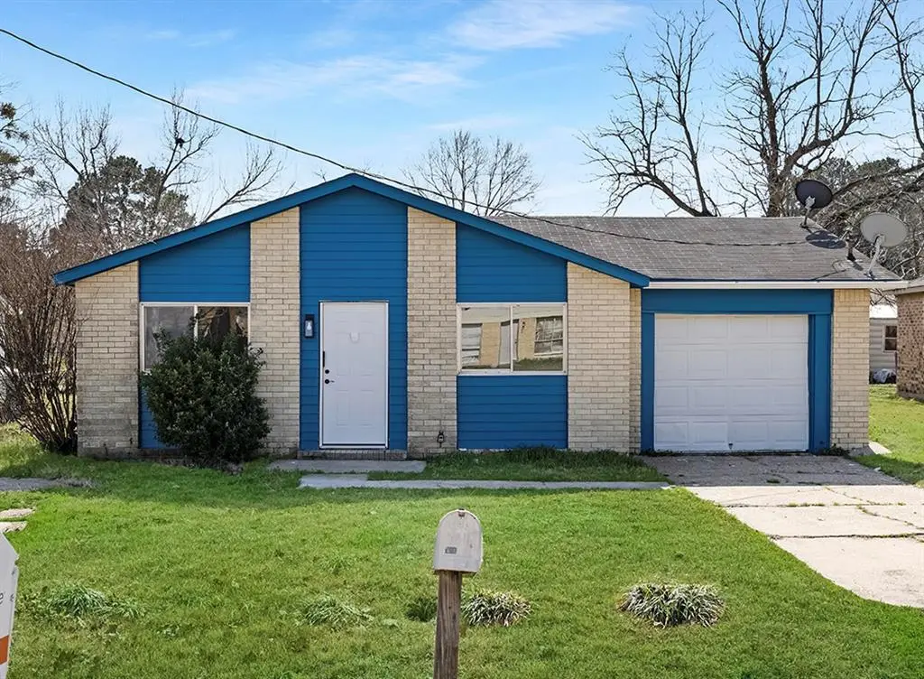 2405 Mamie Drive, Texarkana, TX 75501