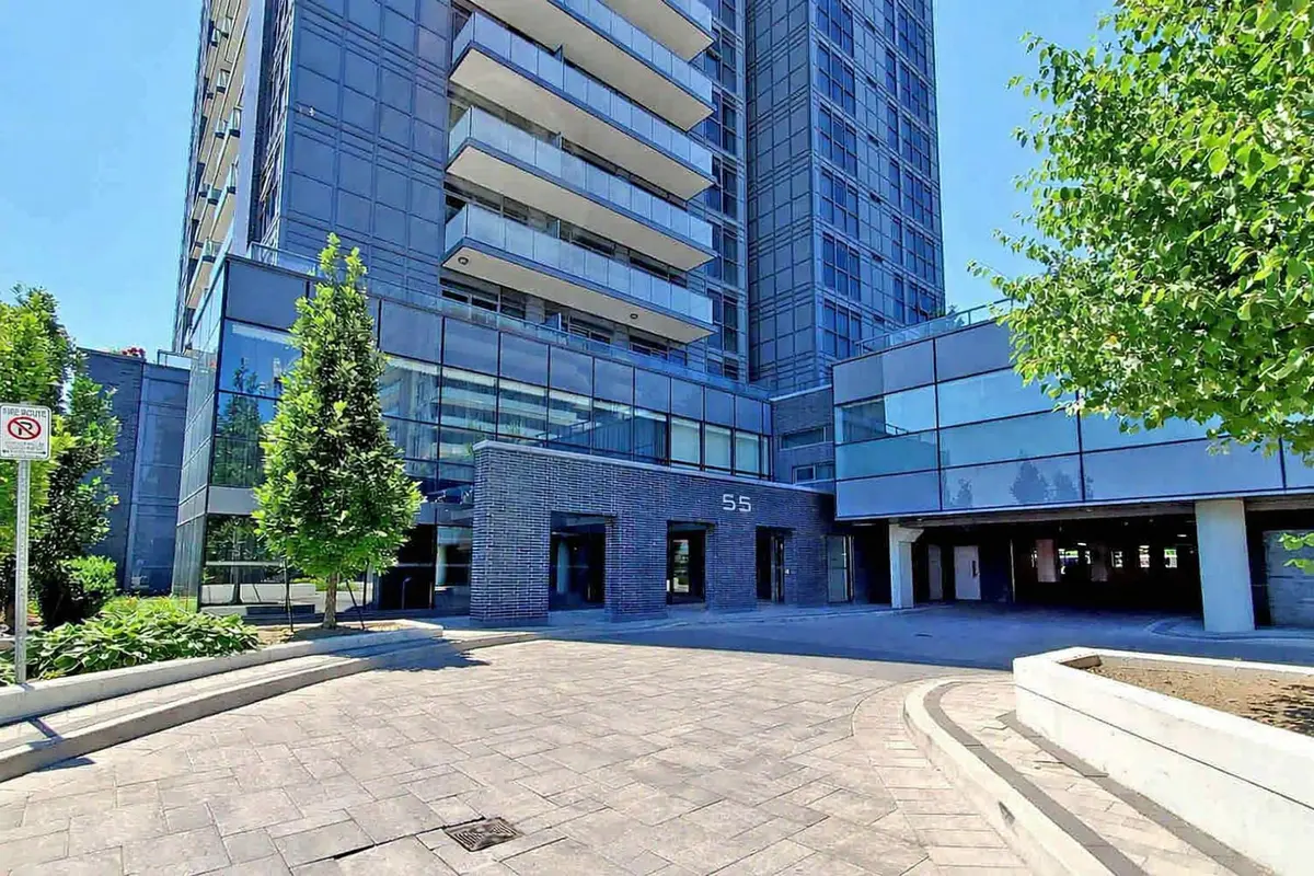 55 Oneida CRES #1807, Richmond Hill, ON L4B 0E8