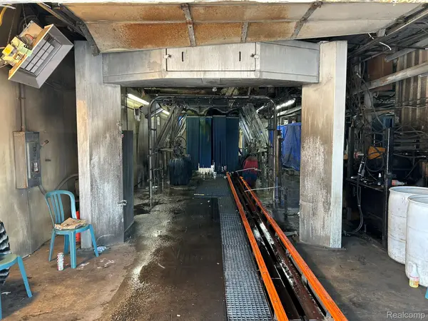 14615 E Jefferson AVE, Detroit, MI 48215