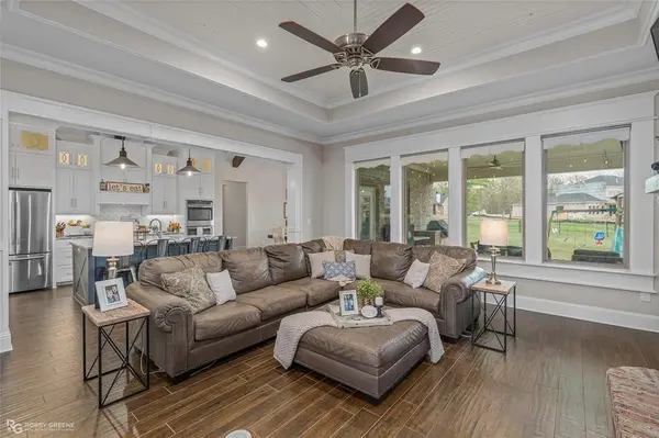 5107 Waters Edge Drive, Benton, LA 71006