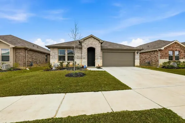 5344 Flannel Lane, Krum, TX 76249