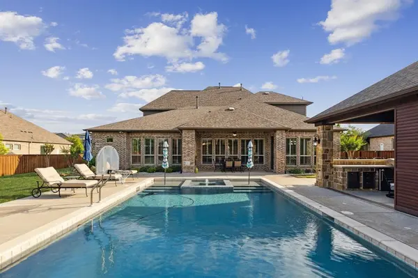 920 Lake Carillon Lane, Southlake, TX 76092
