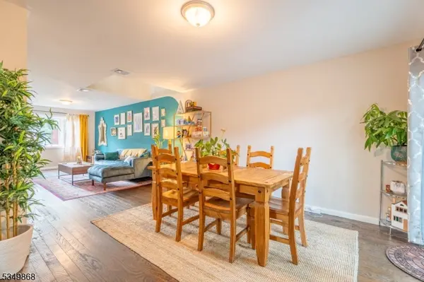 20 Mevan Ave, Englewood City, NJ 07631