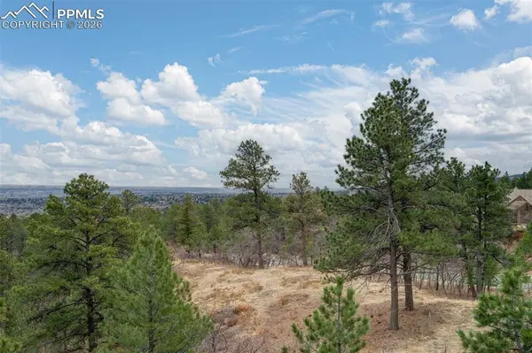 2054 Stratton Forest HTS, Colorado Springs, CO 80906