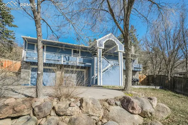 1828 Parkview BLVD, Colorado Springs, CO 80905