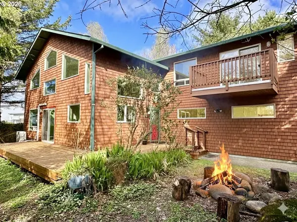 277 N DOLPHIN ST, Rockaway Beach, OR 97136