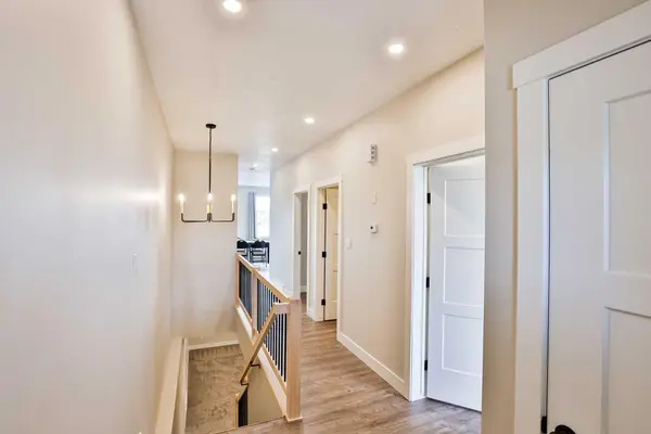 311 S 100 W, Raymond, AB T0K 2S0