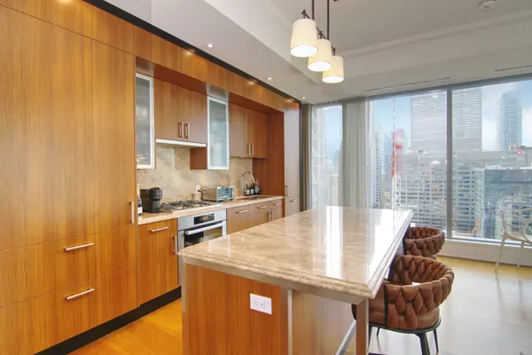 55 Scollard ST #1905, Toronto C02, ON M5R 0A1