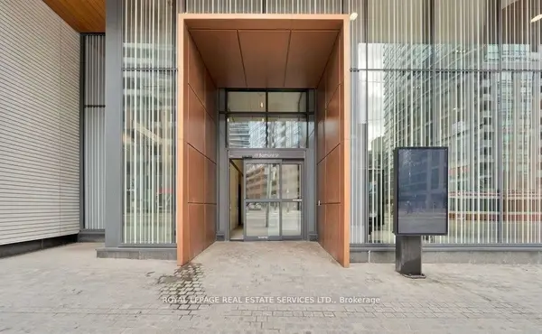 19 Bathurst ST #1106, Toronto C01, ON M5V 0N2