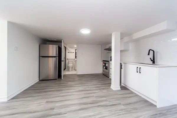 1412 Major Oaks RD #Lower, Pickering, ON L1X 2T2