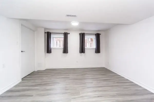 1412 Major Oaks RD #Lower, Pickering, ON L1X 2T2