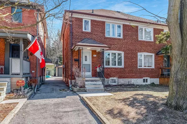 89 Highfield RD, Toronto E01, ON M4L 2T9