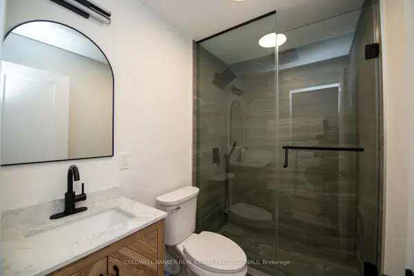 214 Simpson AVE #Upper, Toronto E01, ON M4K 1A6