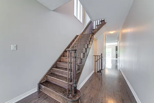 1281 Bardeau ST, Innisfil, ON L0L 1W0