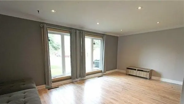 7 June AVE, Brampton, ON L6V 1W2