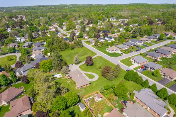 25 Singleton ST, Brighton, ON K0K 1H0