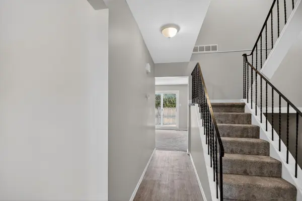 2336 Orient Park DR #5, Blackburn Hamlet, ON K1B 4N5