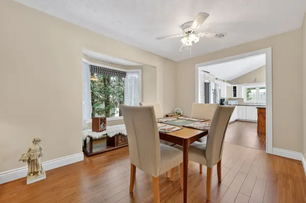 21 Treewood LN, Kawartha Lakes, ON K0M 2B0