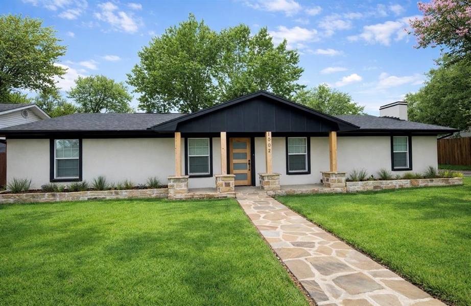1002 Royal Drive, Kaufman, TX 75142
