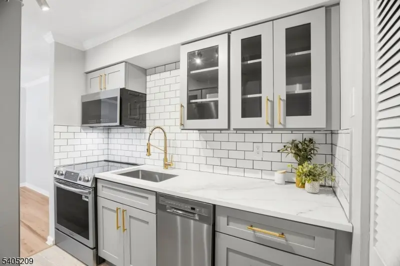 2350 State Route 10 Unit B8 #8, Parsippany-troy Hills Twp., NJ 07950