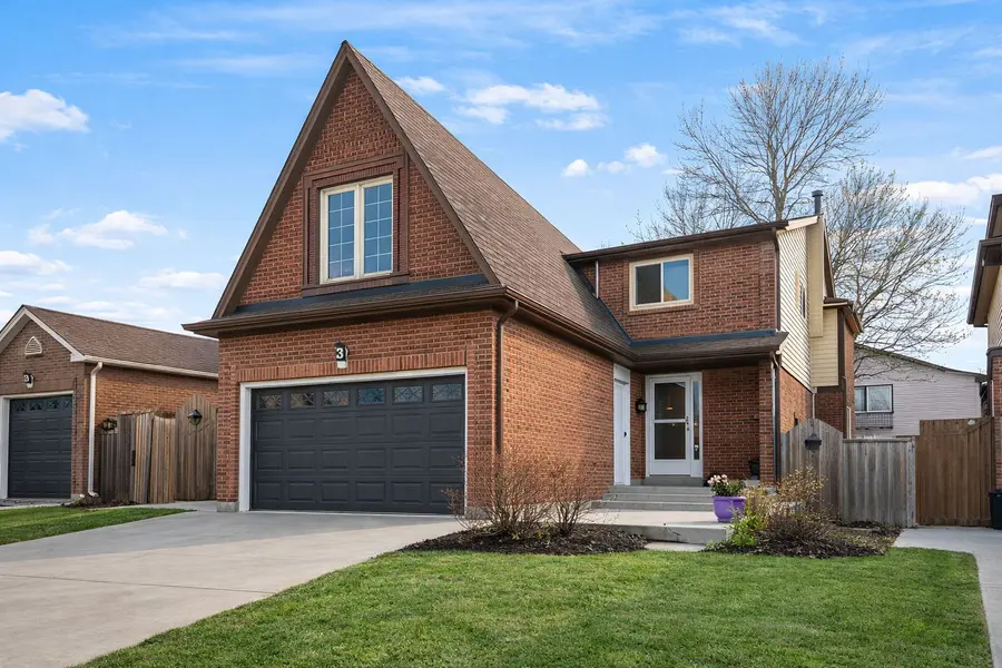 3 Gervais DR, Brampton, ON L6Y 2V2