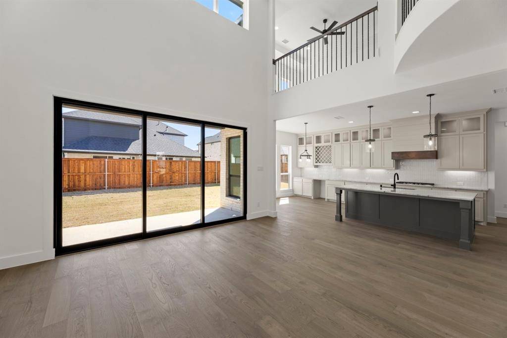 16322 W Old Westbury Lane, Frisco, TX 75033