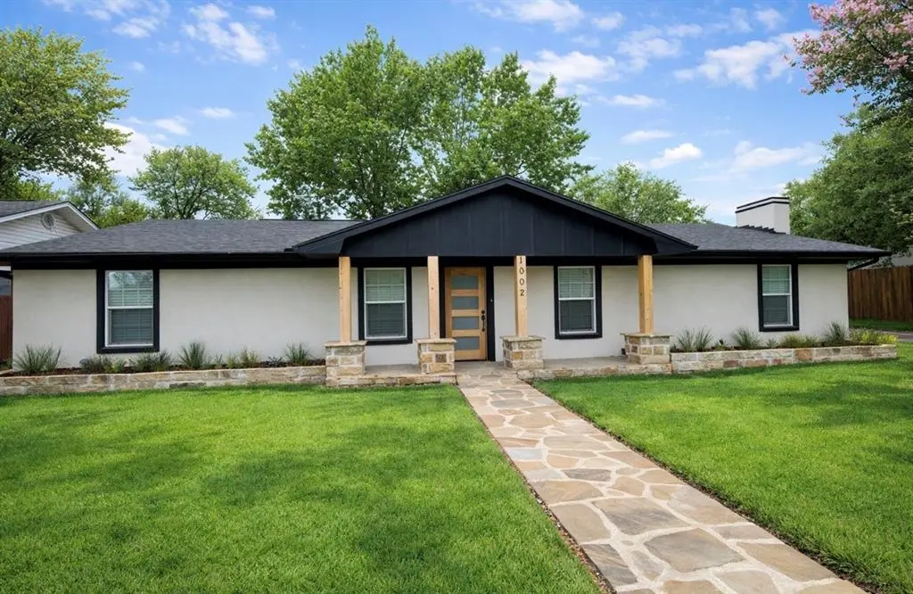 1002 Royal Drive, Kaufman, TX 75142