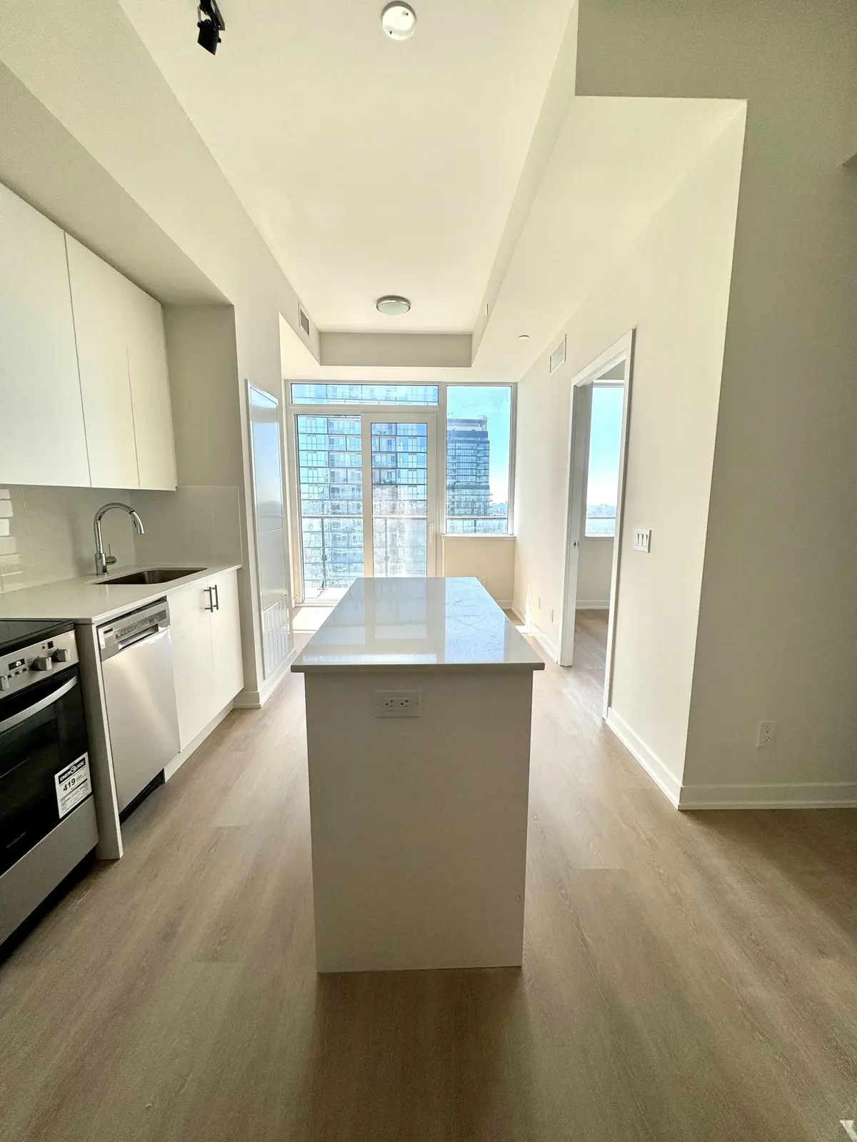 15 Ellerslie AVE #LPH04, Toronto C07, ON M2N 0L7