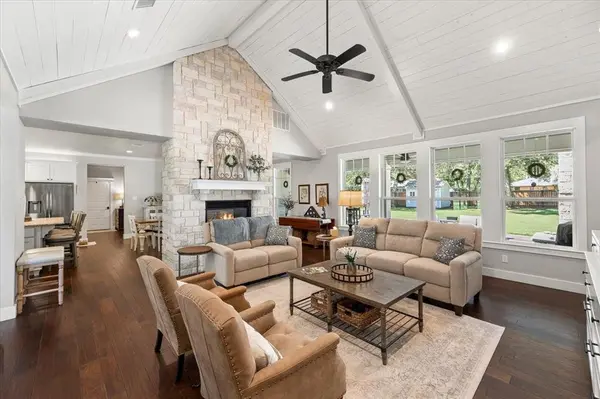 1604 Caddo Peak Trail, Joshua, TX 76058