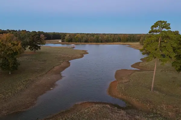 401 Leather Shop Road, Karnack, TX 75661