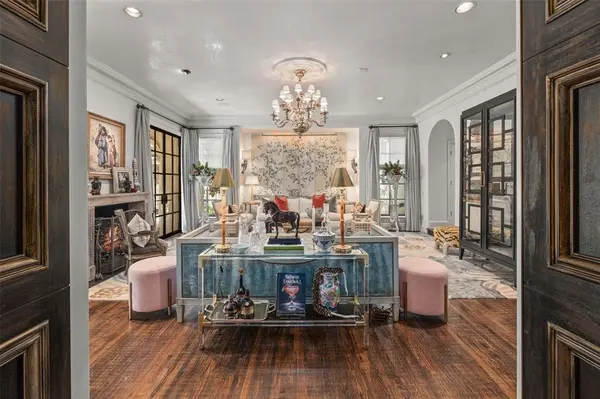 3717 Monticello Drive, Fort Worth, TX 76107