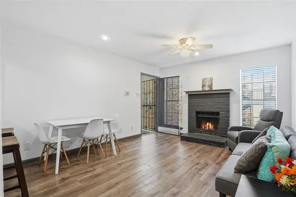 9520 Royal Lane #207, Dallas, TX 75243