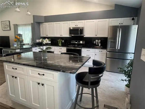 1450 Gumwood DR, Colorado Springs, CO 80906