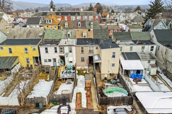 72 Lewis St, Phillipsburg Town, NJ 08865