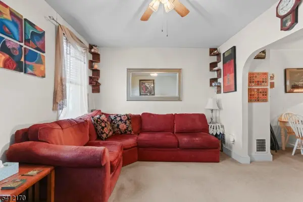 72 Lewis St, Phillipsburg Town, NJ 08865