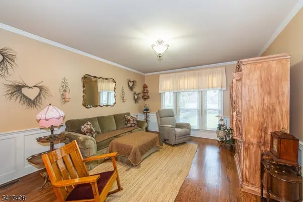 105 Ely Rd, Boonton Town, NJ 07005