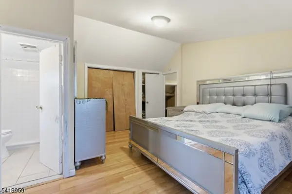 1490 Champlin Sq, Teaneck Twp., NJ 07666