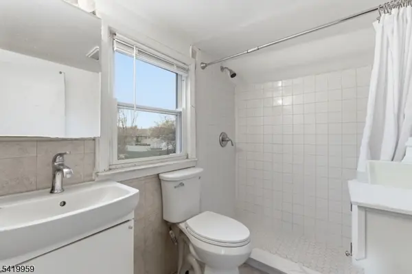 1490 Champlin Sq, Teaneck Twp., NJ 07666