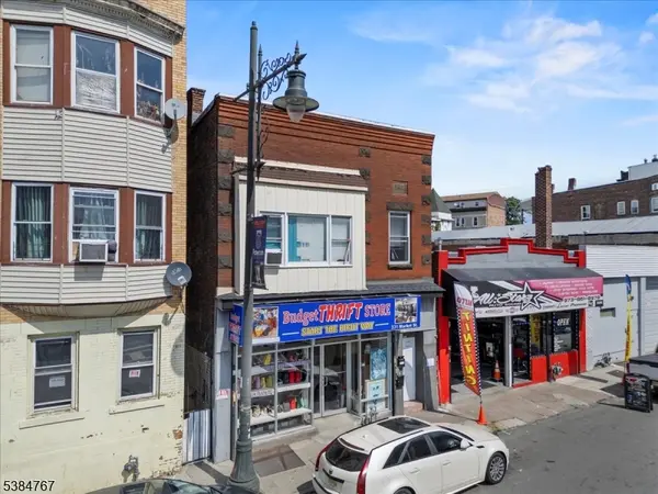 331 Market St, Paterson City, NJ 07501